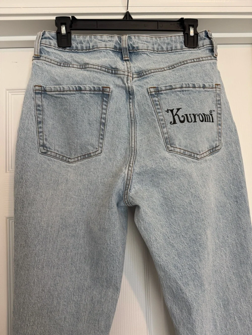 Kuromi Lightweight Blue Women's Jeans with Purple Butterfly Embellishments - Picture 8 of 12